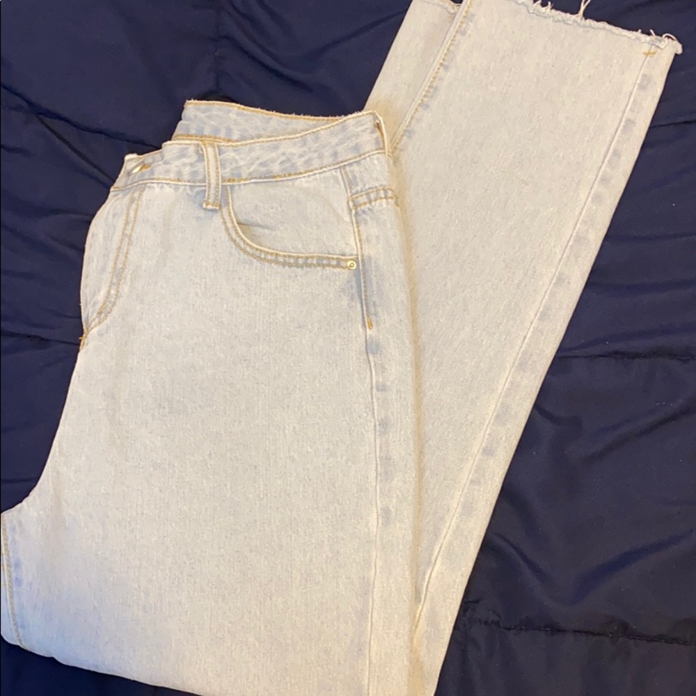 high waisted denim jeans